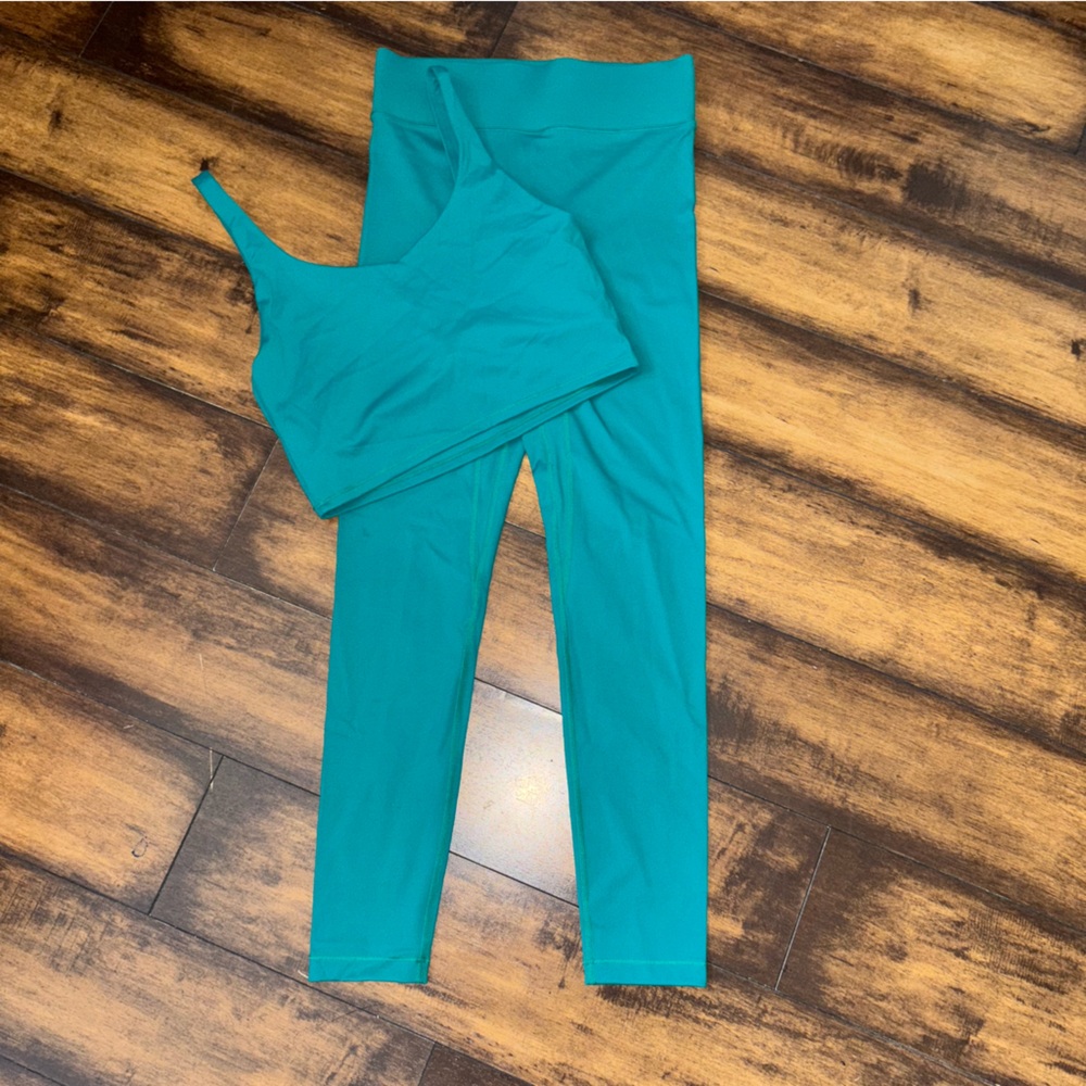 Bandier 2 piece set